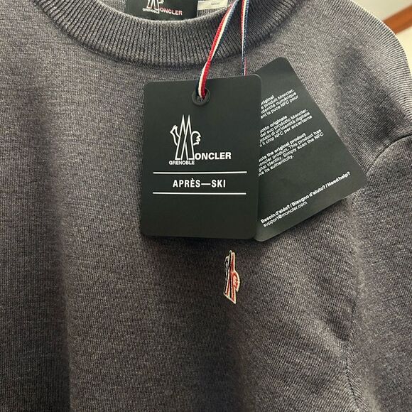 Men's Moncler Grenoble apres-ski crew knit sweater size medium NWT - Picture 3 of 10
